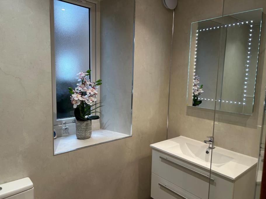 Spacious 2 Bedroom Flat In Heart Of Ballater Dış mekan fotoğraf